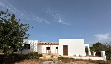 Resa Estates Ibiza finca te te koop for sale santa Gertrudis 1.jpg